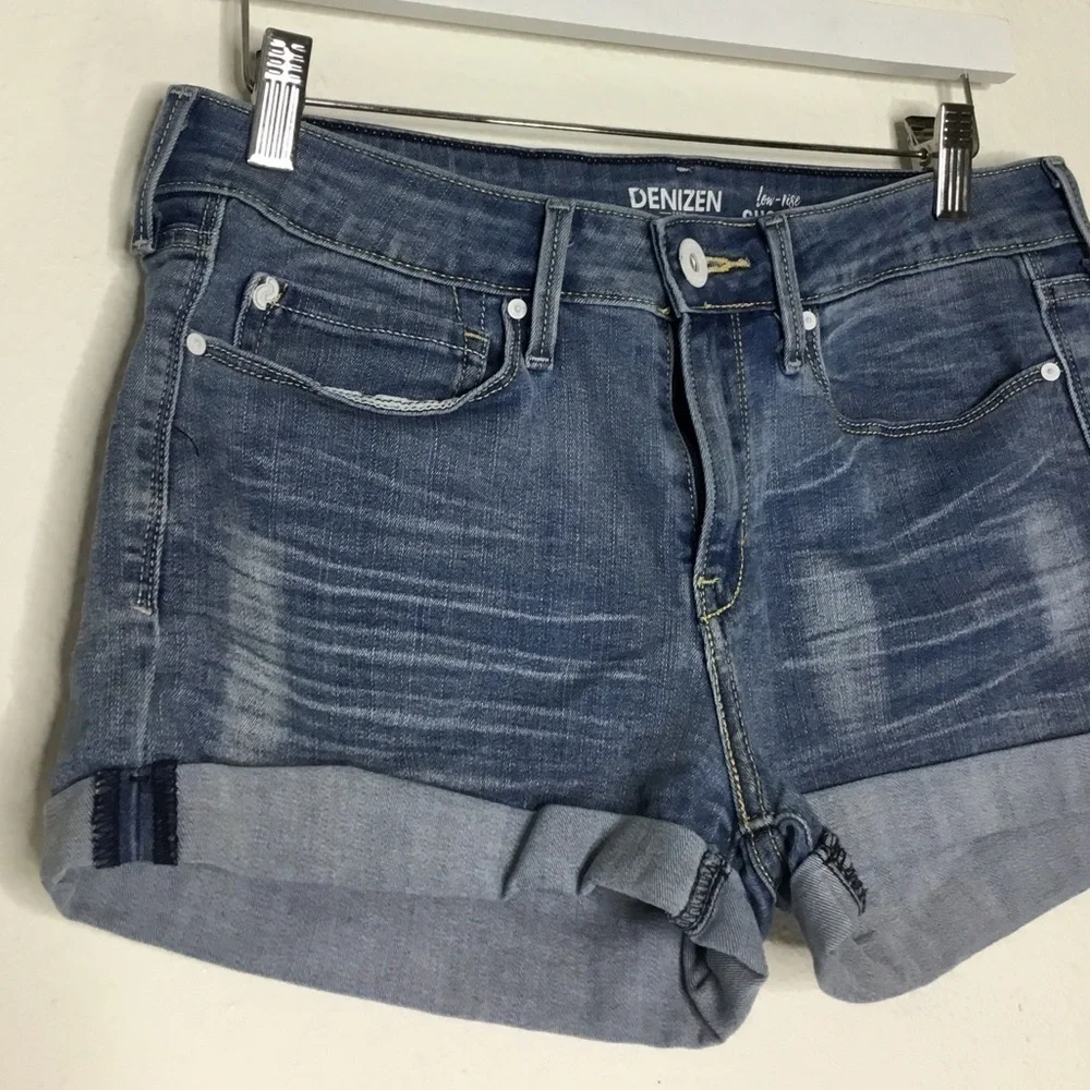 Denizen Levi’s Low-Rise Shortie Shorts
